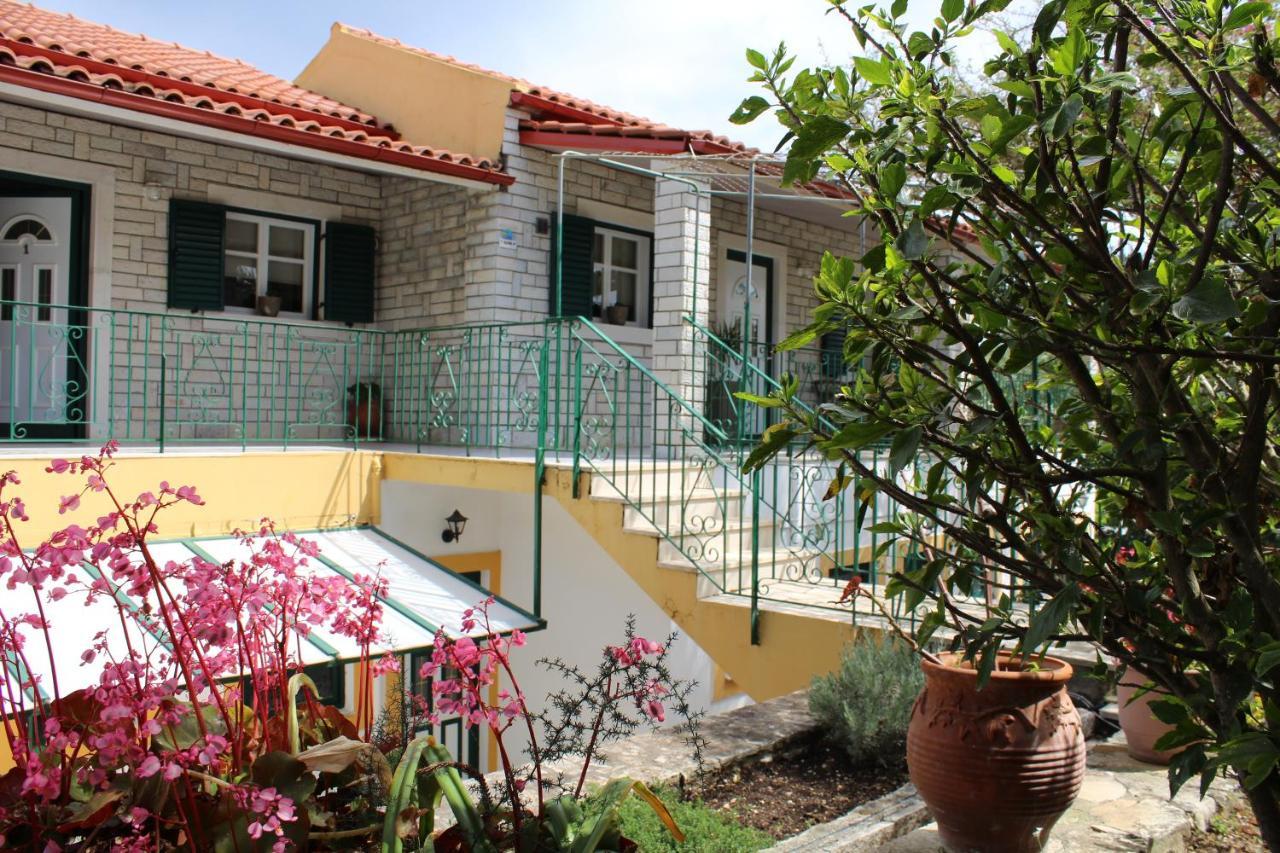 Paxos Rock Apartments Gáios Exterior foto
